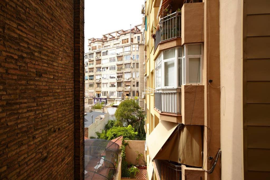 Beautiful Apartment In Eixample Barcelona Kamer foto