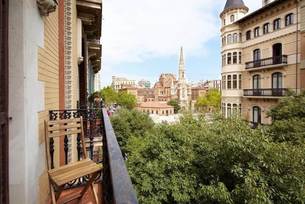 Beautiful Apartment In Eixample Barcelona Kamer foto