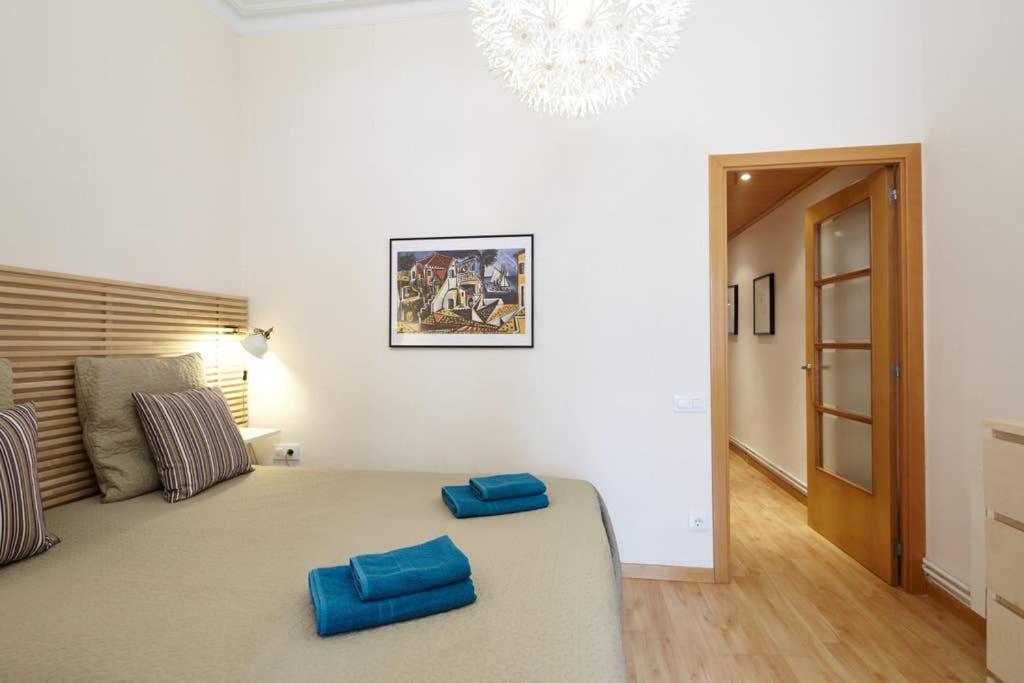 Beautiful Apartment In Eixample Barcelona Kamer foto