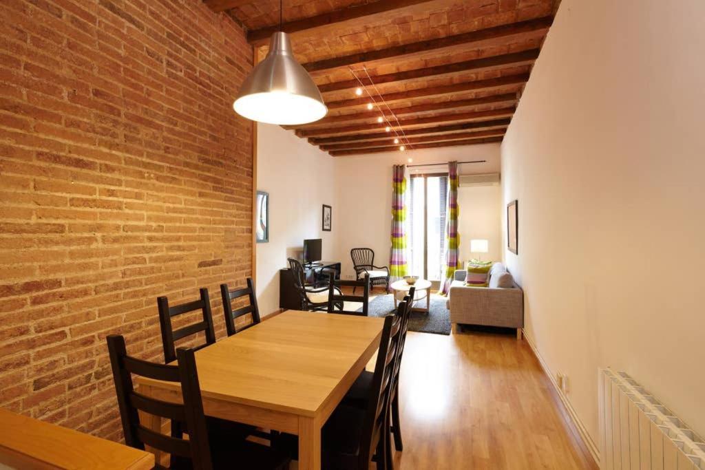 Beautiful Apartment In Eixample Barcelona Buitenkant foto